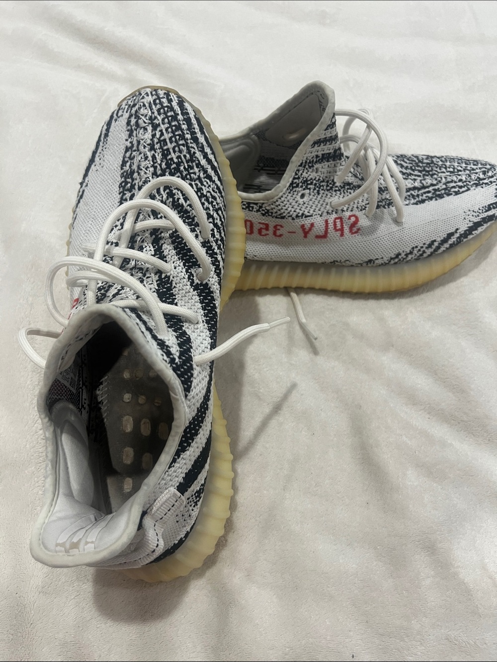 Yeezy Boost 350 V2 Zebra White Black with Red Stripe - Picture 1 of 6